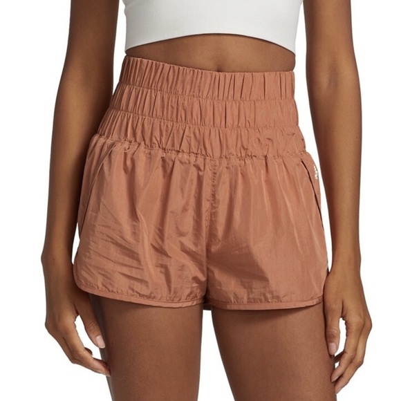 FP Movement by Free People Women's Peach Athletic Sport Shorts Size Large - Picture 1 of 8